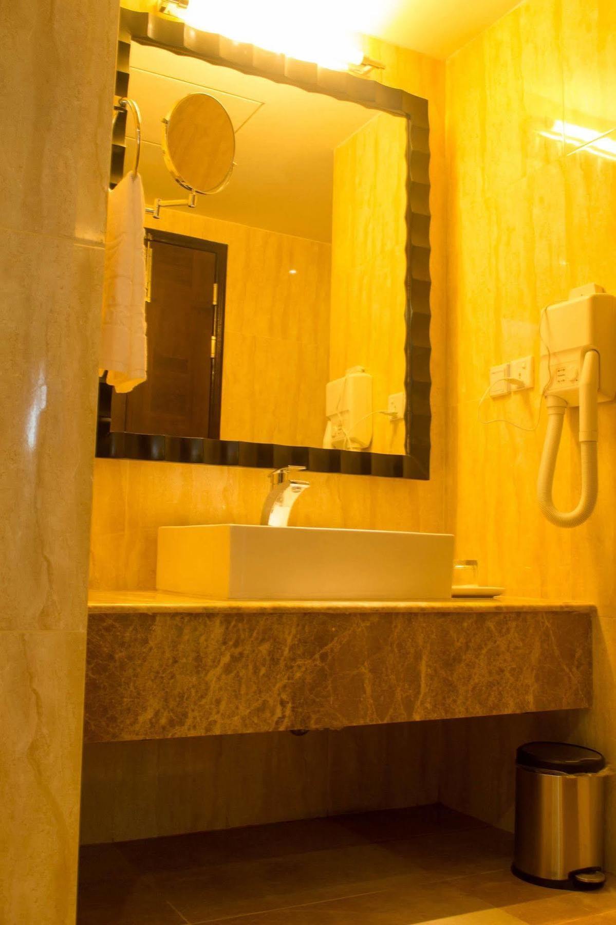 Sayeman Beach Resort Cox's Bazar Extérieur photo
